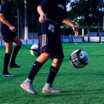 elastico-para-bola-kick-n-back-belt-humanizada-3